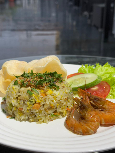 Food & Drinks 11