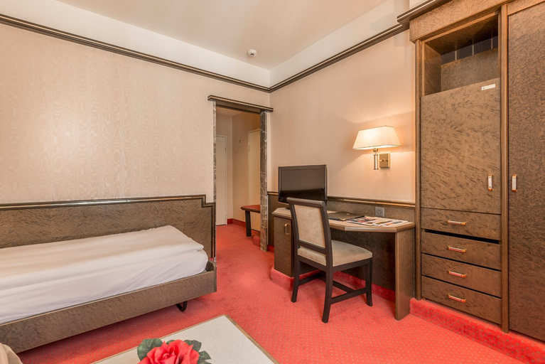 Bedroom 11