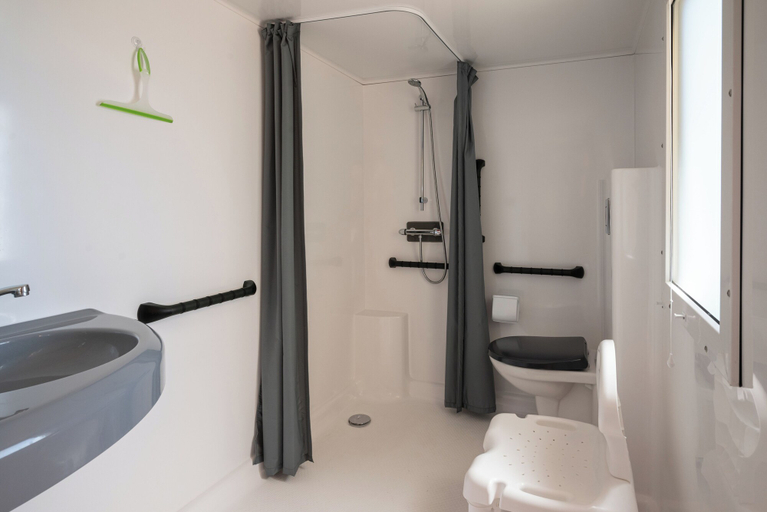 Bathroom 4, Camping RCN Port l'Épine, Côtes-d'Armor