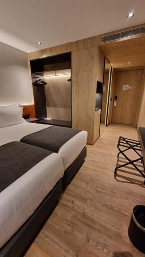 Bedroom 12