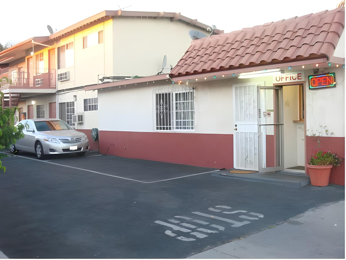 Exterior view 2, American Inn Motel, Los Angeles