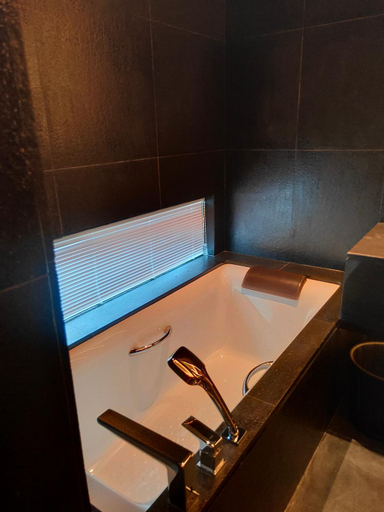 Bathroom 4