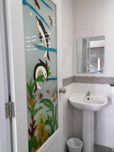 Bathroom 9