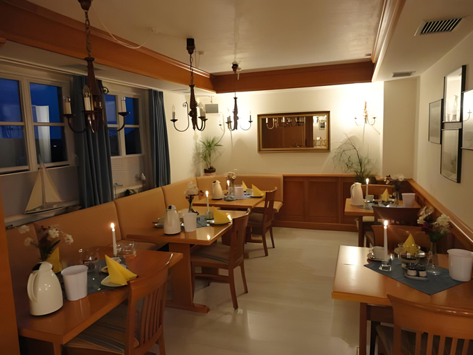Food & Drinks 2, Landhaus Alt Reddevitz, Vorpommern-Rügen