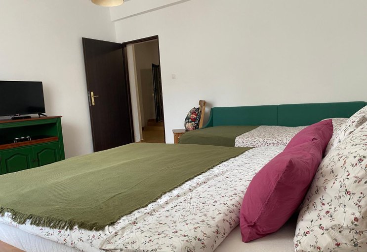 Bedroom 3, Casa de Vacanta Potoc - poarta ta spre Cheile Nerei, Sasca Montana