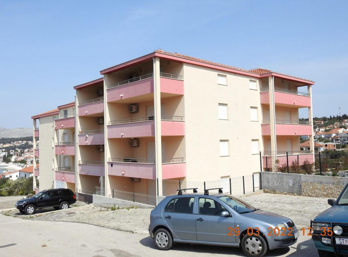 Exterior & Views, Expansive Ciovo Apartment With Sea-views, Balcony and Outdoor Dining, Okrug