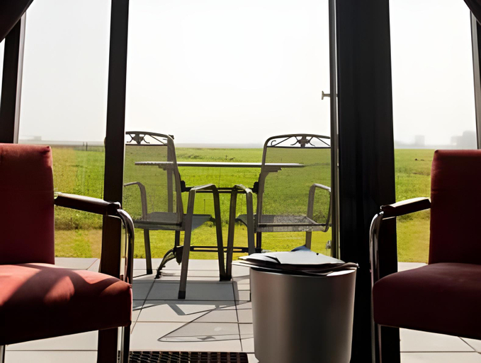 Others 4, Hotelhuisjes Oosterleek, Venhuizen