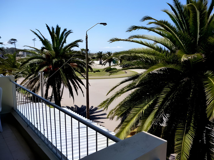 Others 3, Hotel Viola, Rocha