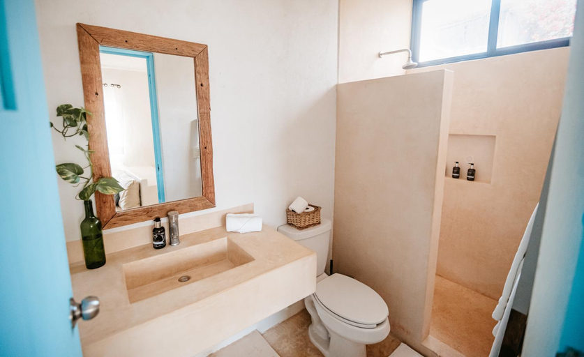 Bathroom 5, LunArena Boutique Beach Hotel Yucatan Mexico, Tizimín
