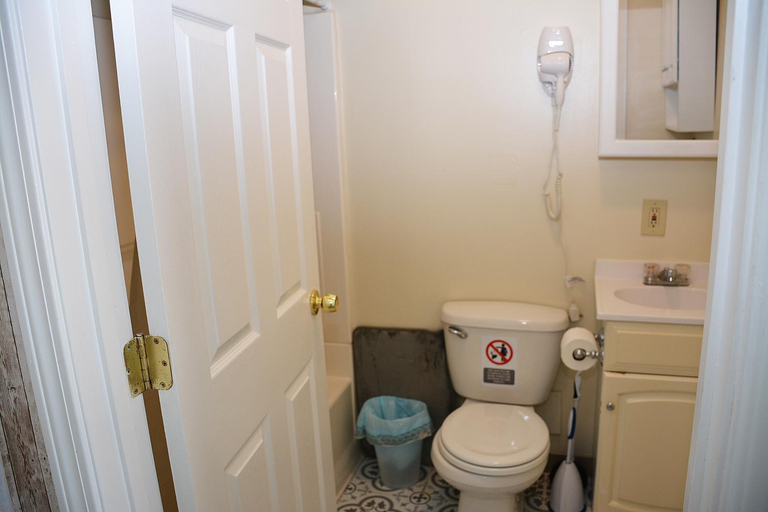 Bedroom, 68 East Grand Condo & Suites, York