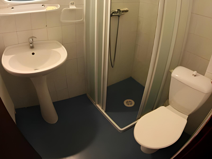 Bathroom 5, Hotel Gabreta, Klatovy