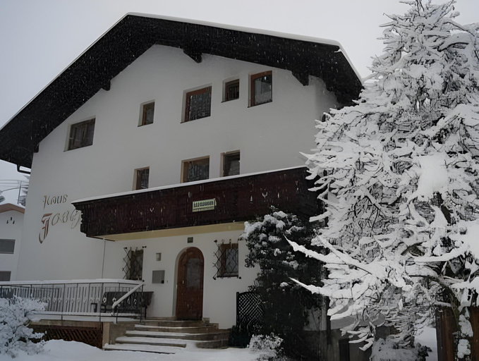Others 5, Haus Josef, Schwaz