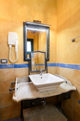 Bedroom 3, Cantina Anzivino - Affittacamere, Vercelli