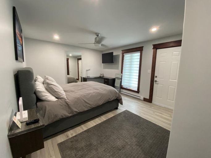 Bedroom, Roy’s, Division No. 8