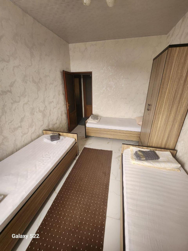 Others 2, Hostel Highway, Samarkand