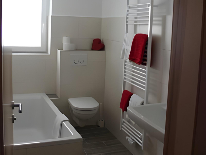 Bathroom 3, Haus Alpina, Reutte