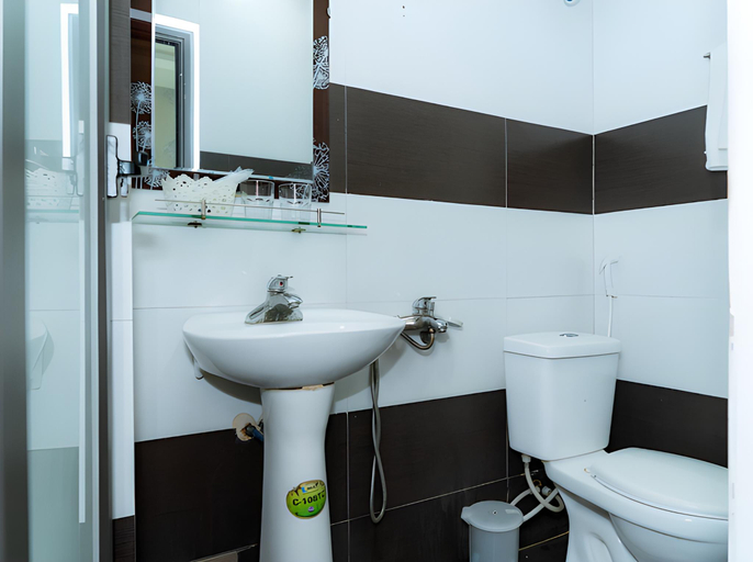 Bathroom 2, Anh Khôi hotel, Cát Hải