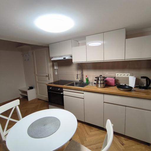 Others 5, LUBERT APARTMANY s.r.o, Praha 1
