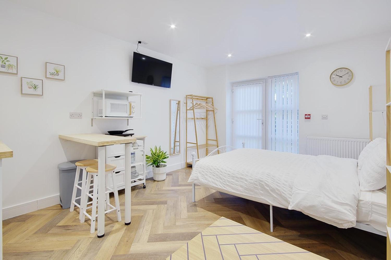 Bedroom 18