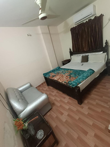 Others 5, Lahore City Hotel, Lahore