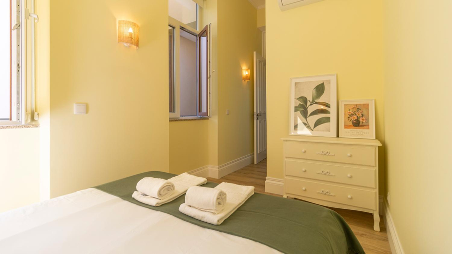 Bedroom 2, Urban House Marquês by LovelyStay, Porto