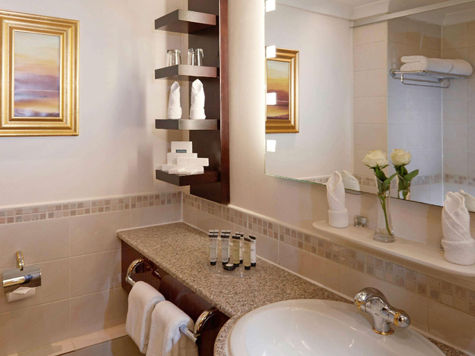 Bathroom 4