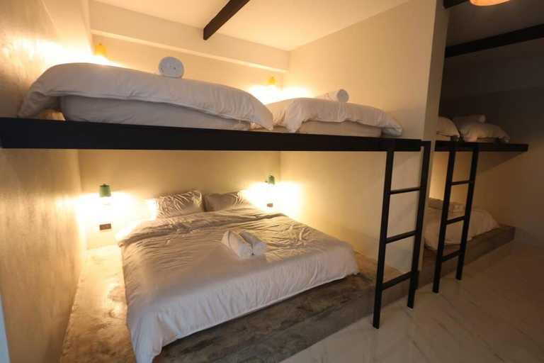 Bedroom 12