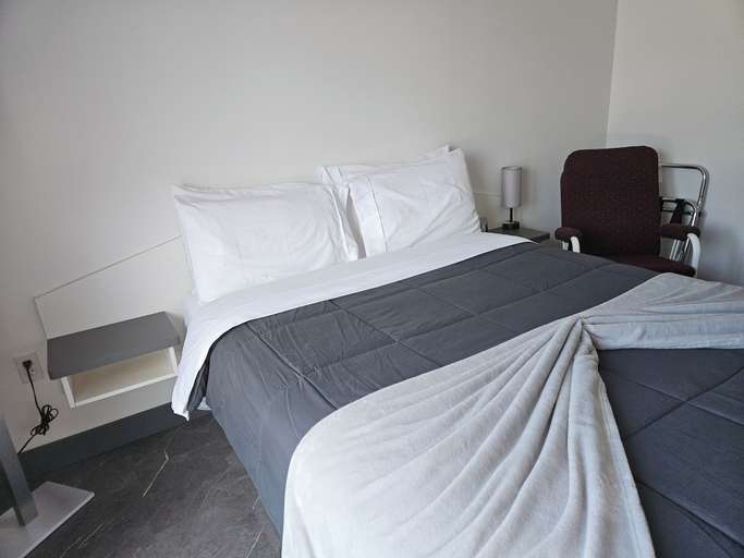 Bedroom 3, Hôtel Auberge St-Félicien, Le Domaine-du-Roy