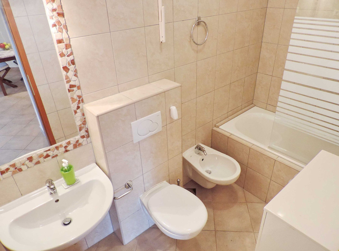 Bathroom 3, Blissful Bay Apartments Vrboska, Jelsa