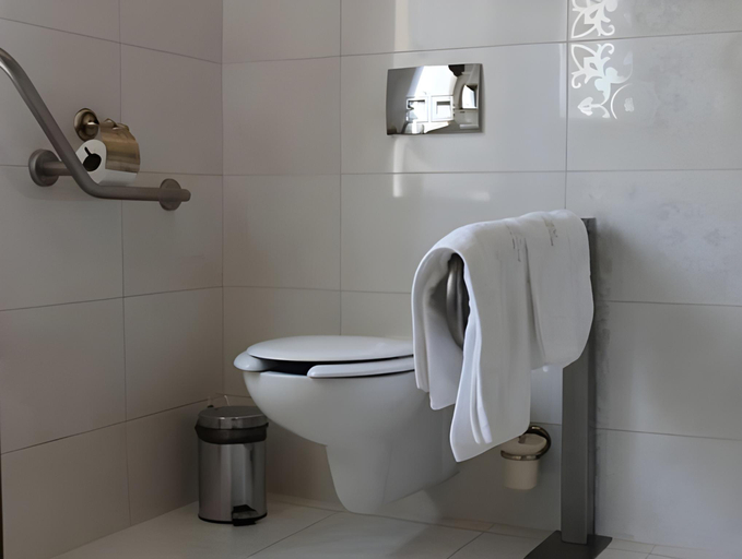 Bathroom 4, Hotel Siesta, Świebodzin