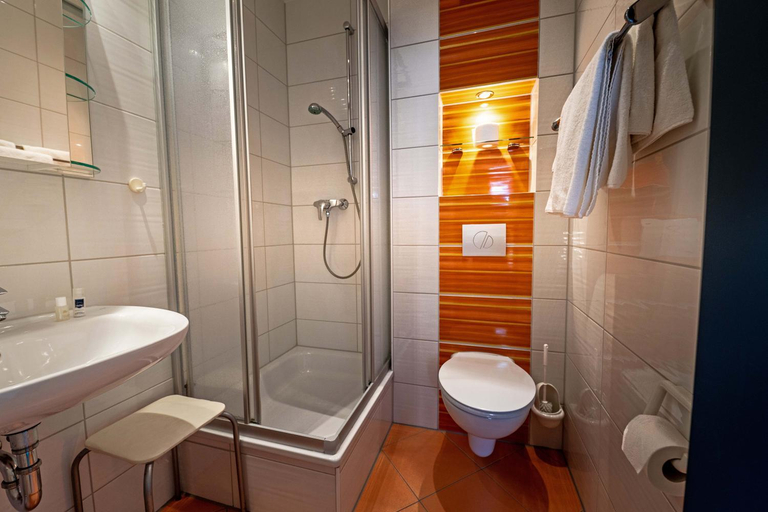 Bathroom 5, 7o'Clock Hotel Hannover Messe Laatzen, Region Hannover
