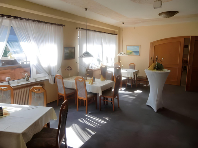 Others 5, Hotel Zur Linde, Cuxhaven
