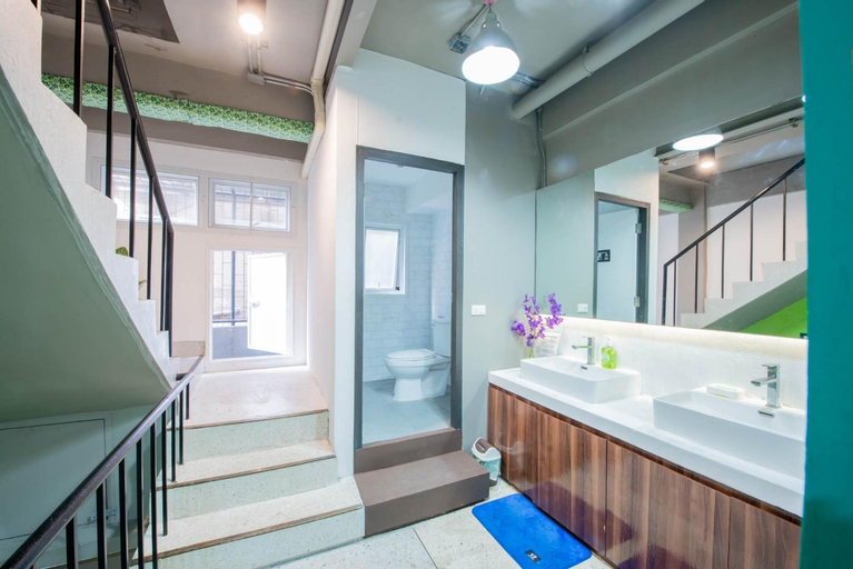 Bedroom 2, Mascotte Hostel Silom, Bang Rak