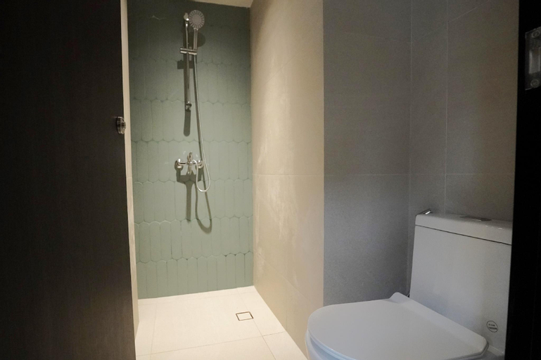 Bathroom 17