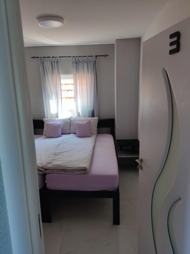 Others 3, Vila CAROLIJA Futog, Novi Sad