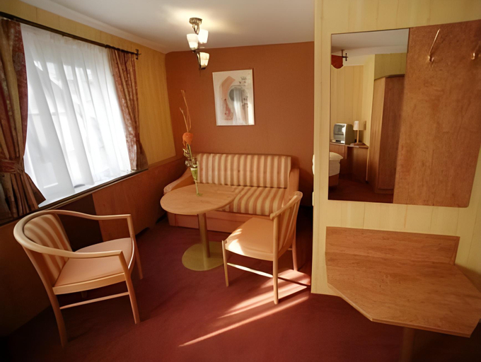 Others 3, Hotel Altes Rathaus, Esslingen