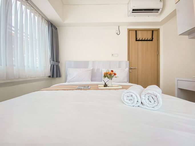 Restful and Chic 2BR at Meikarta Apartment By Travelio, Cikarang