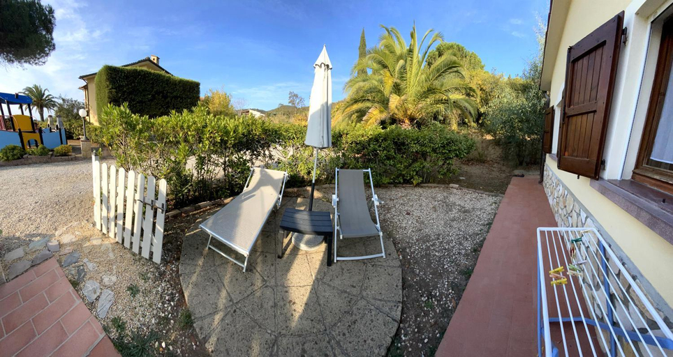 Others 5, Residence il Mandorlo, Livorno