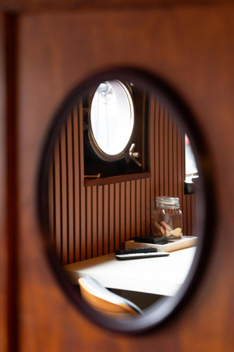 Others 2, Houseboat-Amsterdam-Classic, Amsterdam