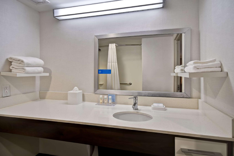 Bathroom 4