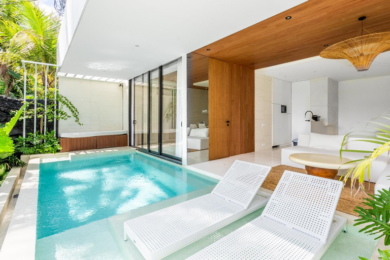 Swimming Pool 15