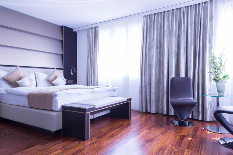 Bedroom 13
