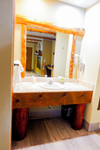 Bathroom 4, Sleepy Hollow Cabins and Hotel, San Bernardino