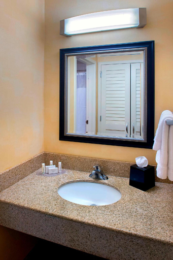 Bathroom 11
