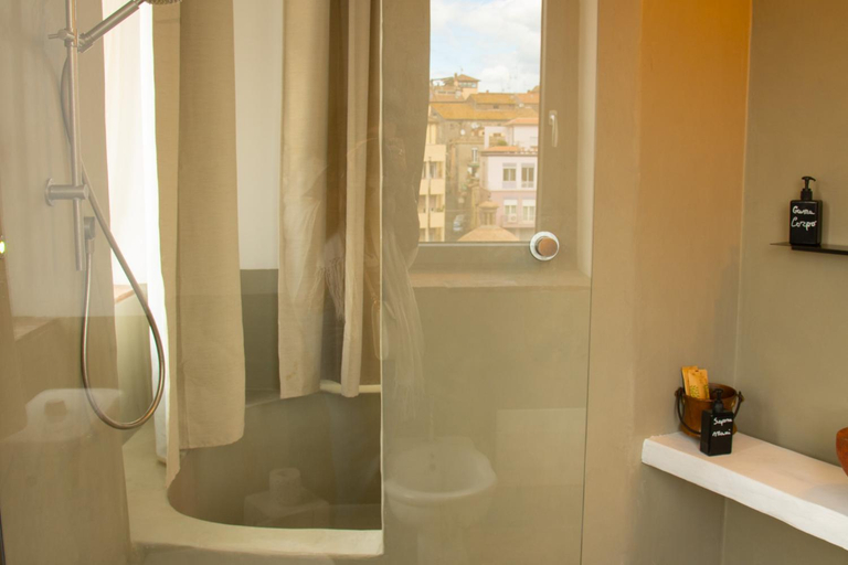 Bathroom 3, Torre Subrosa, vasca in camera cromoterapia, Viterbo