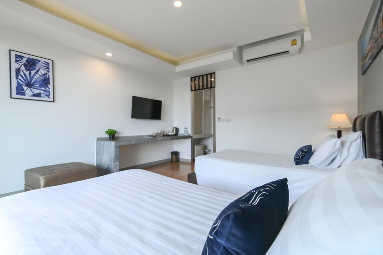 Bedroom 6