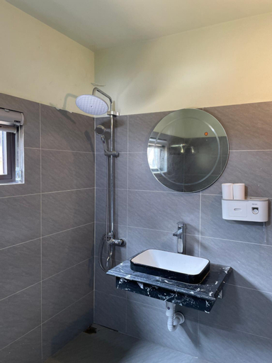 Bathroom 8