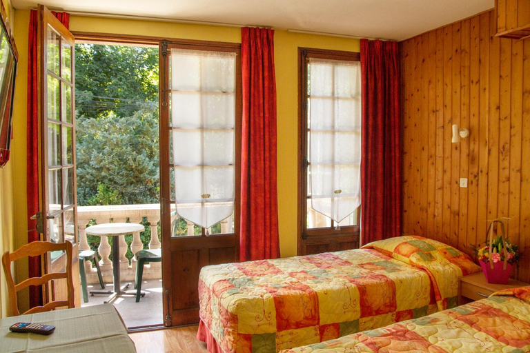 Bedroom 2, Hotel de la Grotte, Savoie