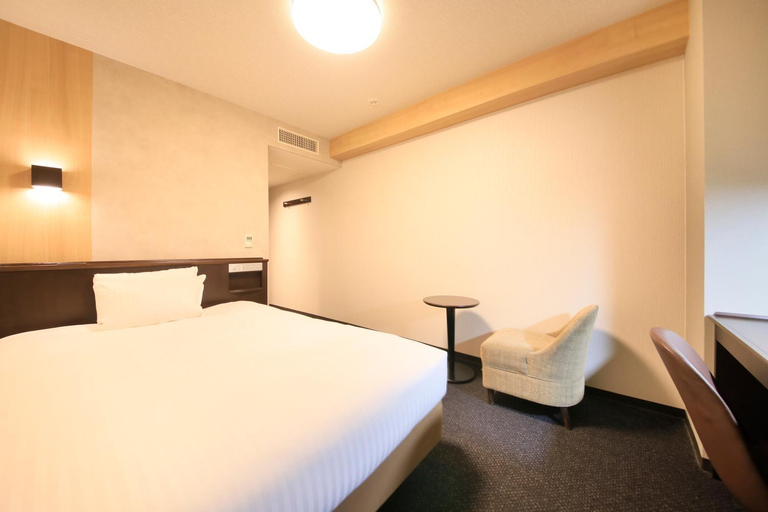 Bedroom 13