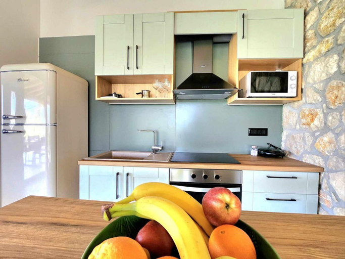 Kitchen 2, Gregory's Farm, Peloponnese
